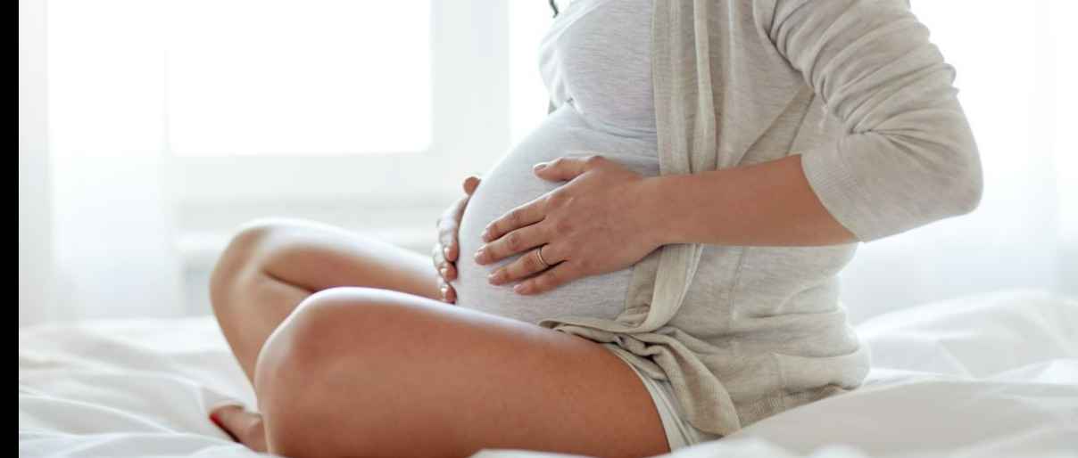 ¿Por qué ocurre un embarazo ectópico? Síntomas y cuidados especiales