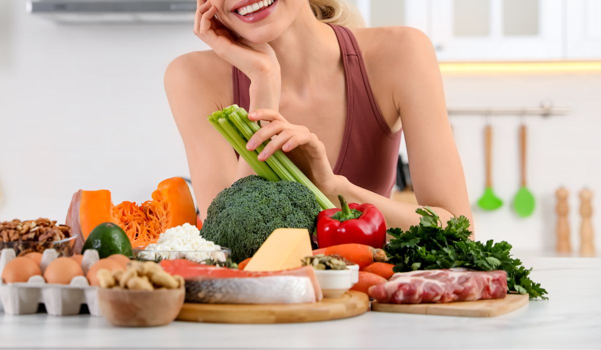 La dieta Keto o alimentación cetogénica es una forma de nutrirse que propone reducir la ingesta de carbohidratos con el objetivo de obligar al organismo a utilizar la grasa como combustible.