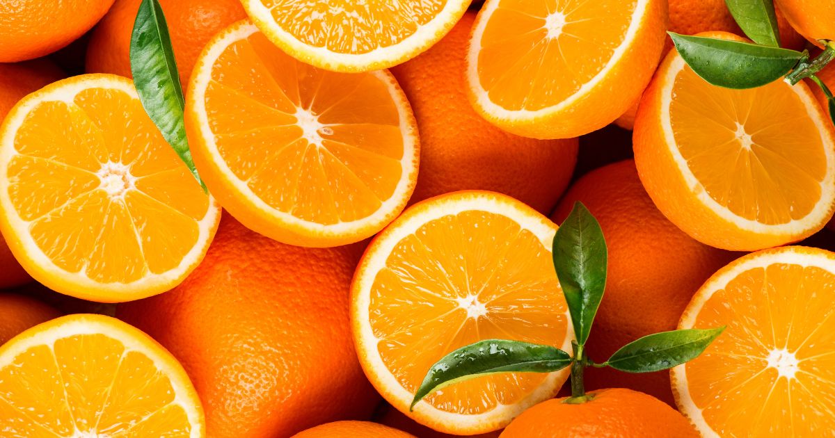 Descubre las propiedades de la naranja. Más allá de la vitamina C, conoce sus beneficios para la salud, su valor nutricional y por qué incluirla en tu dieta.