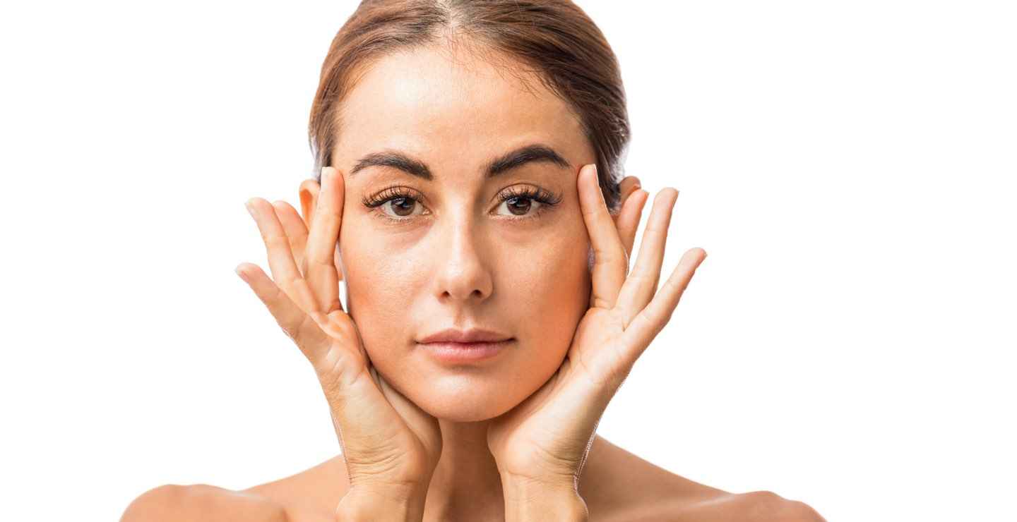 Conoce las diferentes técnicas (con y sin cirugía) con las que conseguir rejuvenecer la piel del rostro.